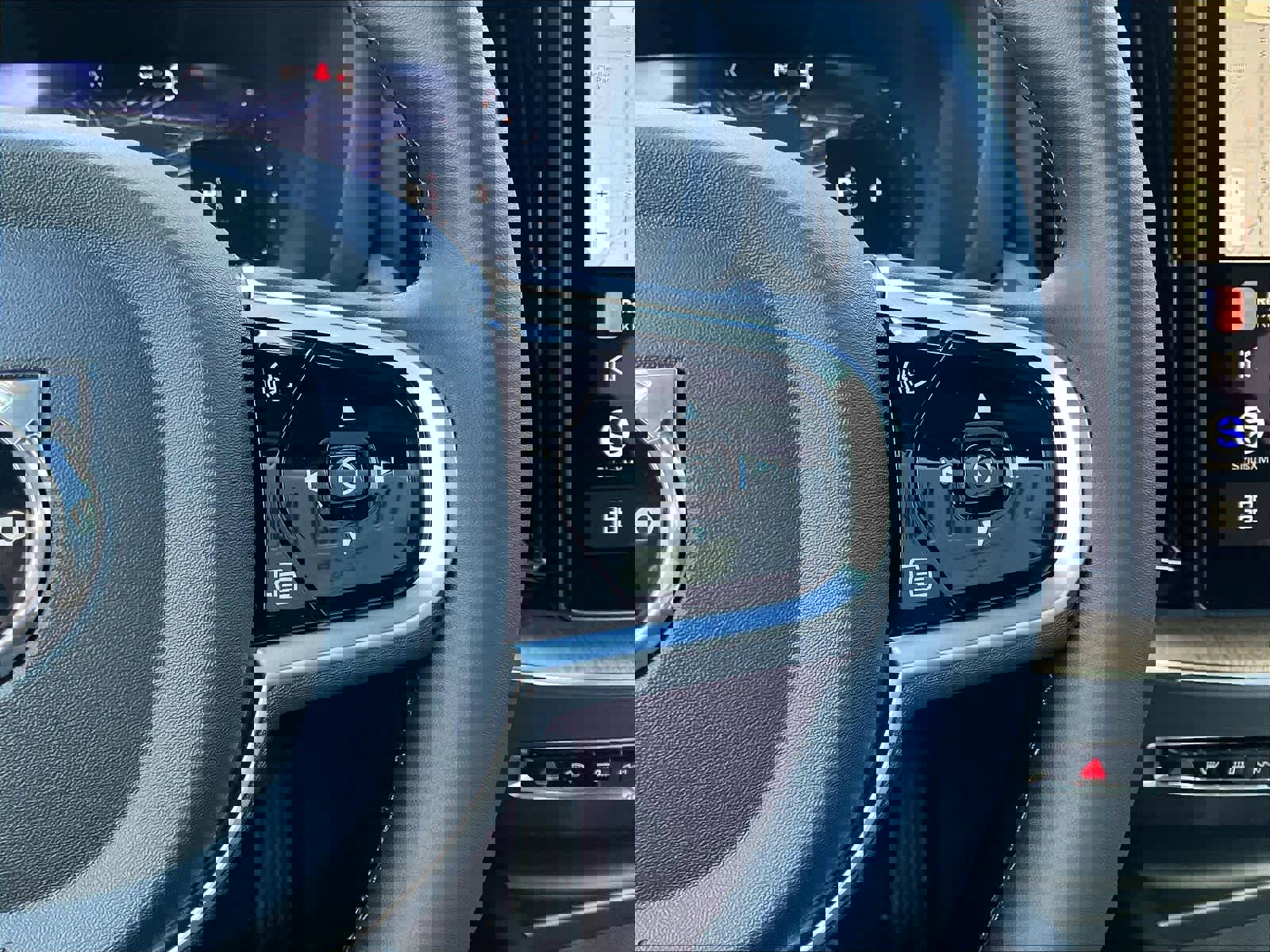 New 2026 Volvo XC60 B5 Plus w/ Protection Package Premier image 18