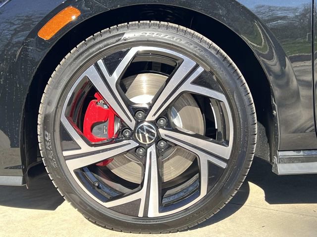 New 2026 Volkswagen GTI SE FWD image 6