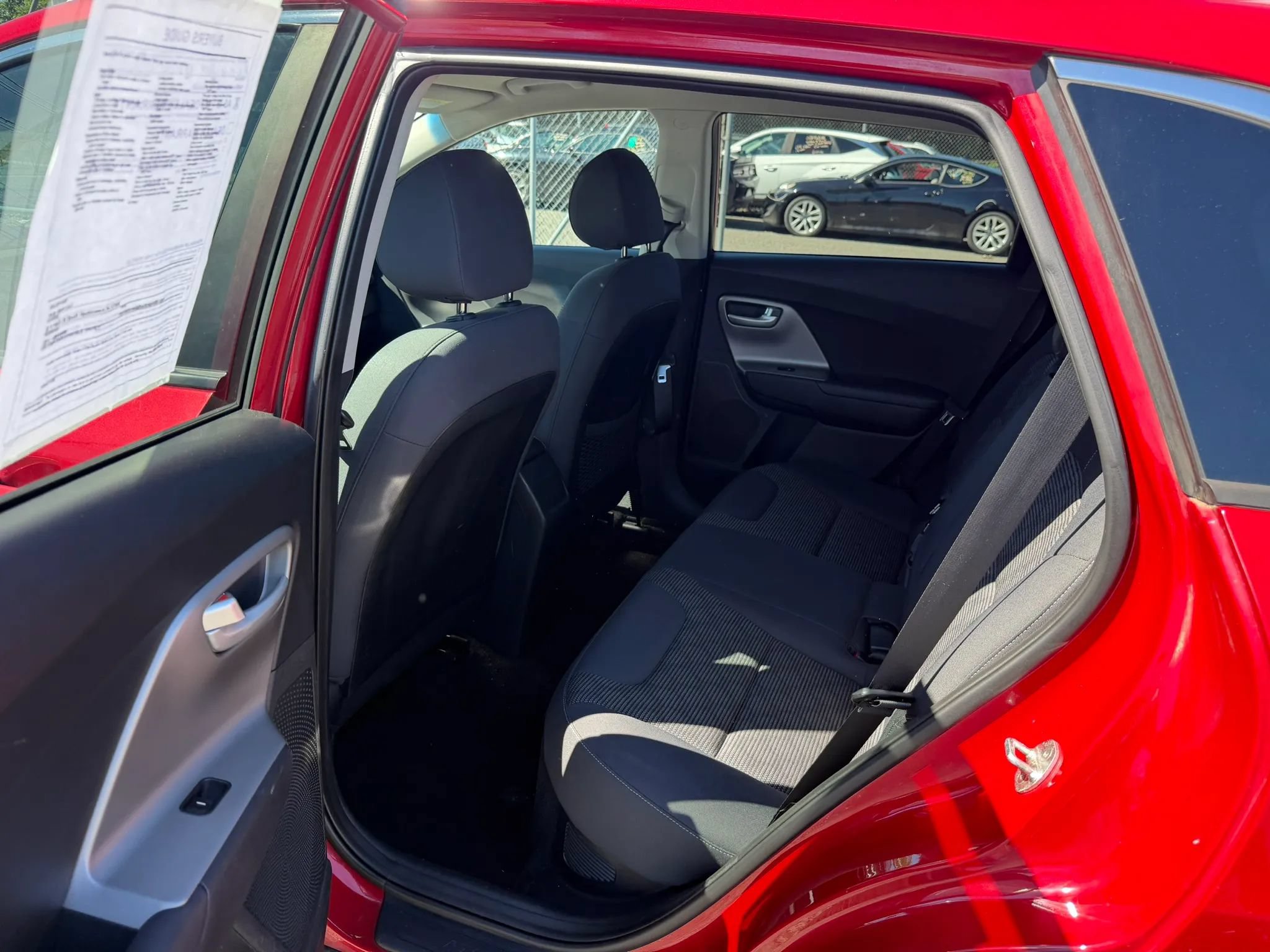 Used 2019 Kia Niro LX FWD image 29