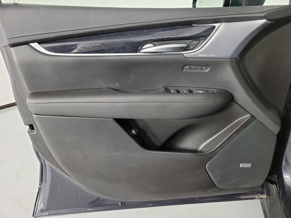 Used 2023 Cadillac XT5 Premium Luxury w/ Technology Package AWD/4WD image 21