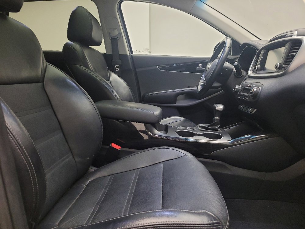Used 2019 Kia Sorento EX image 21