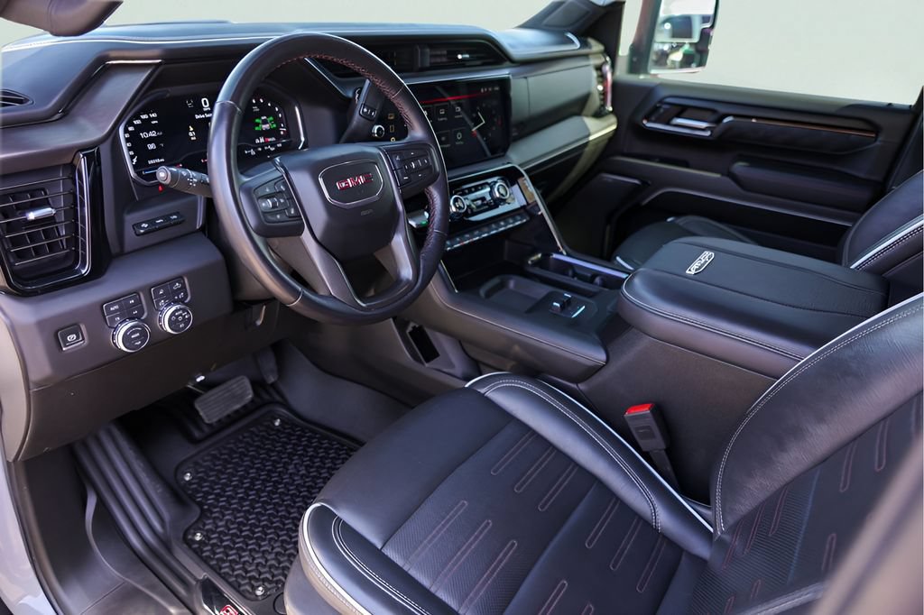 Used 2025 GMC Sierra 2500 AT4X AWD/4WD image 13