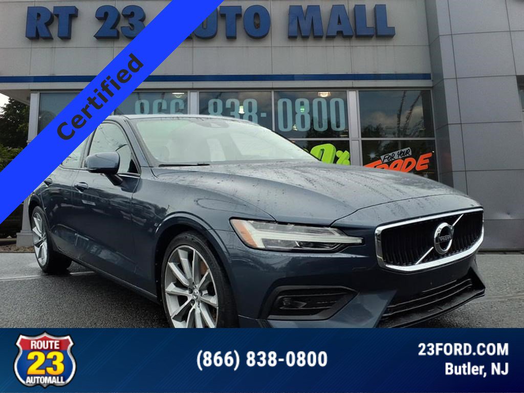 Used 2021 Volvo S60 T6 Momentum