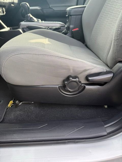 Used 2017 Toyota Tacoma SR5 image 19