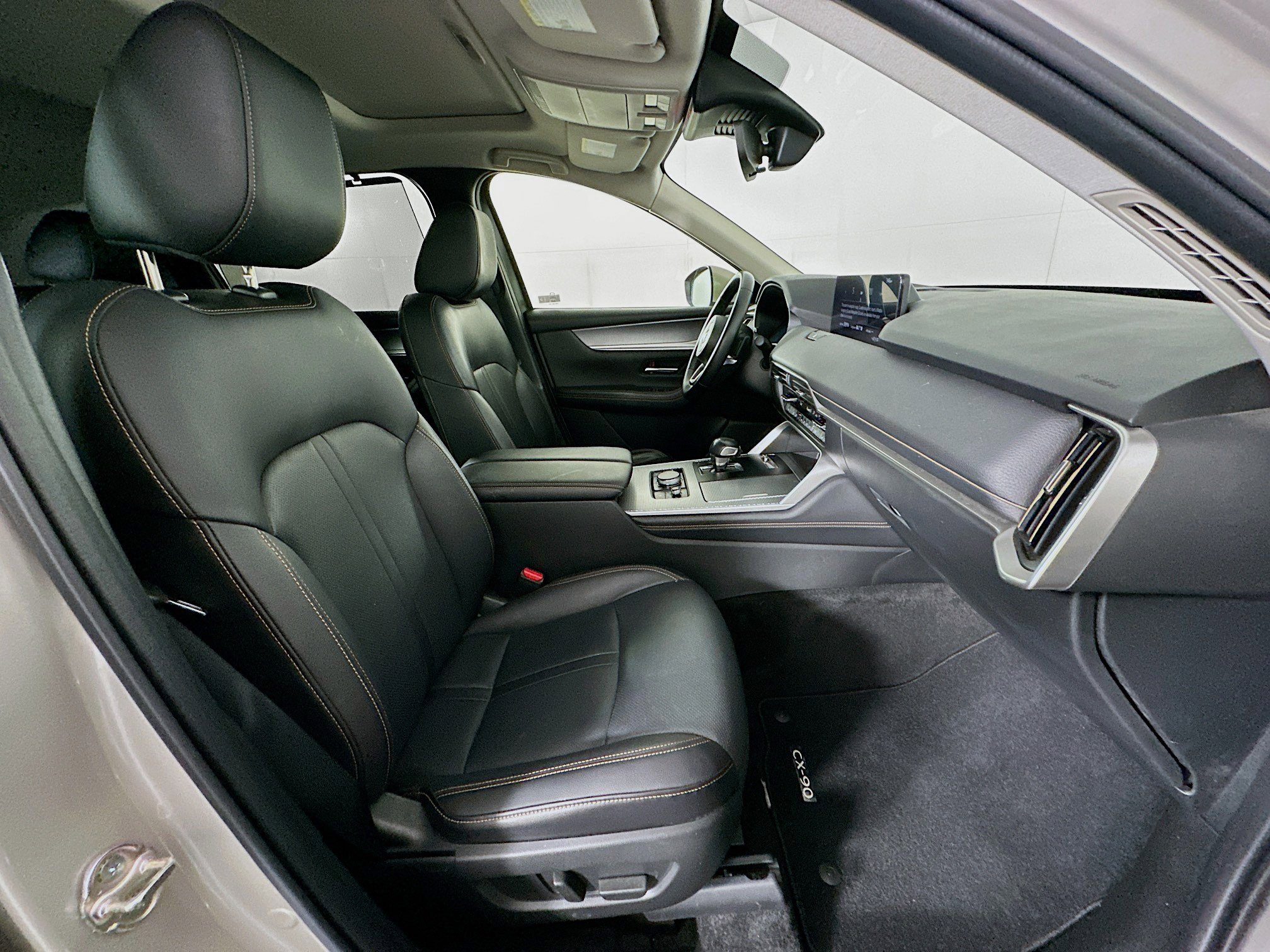 Used 2025 MAZDA CX-90 3.3 Turbo w/ Preferred Package image 33