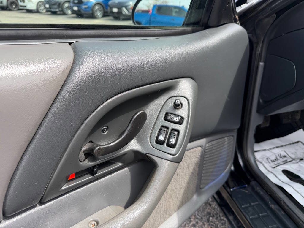 Used 1997 Chevrolet Camaro Z28 w/ Preferred Equipment Group 2 RWD image 12