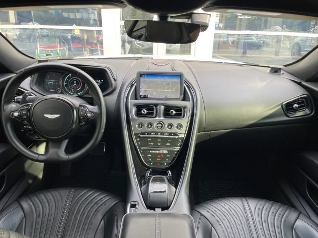 Used 2017 Aston Martin DB11 V12 RWD image 44