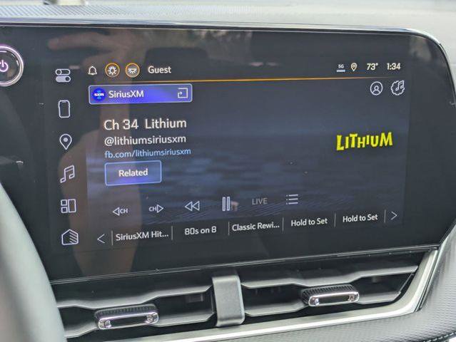 New 2026 Chevrolet Equinox LT w/ LPO, Floor Liner Package AWD/4WD image 17