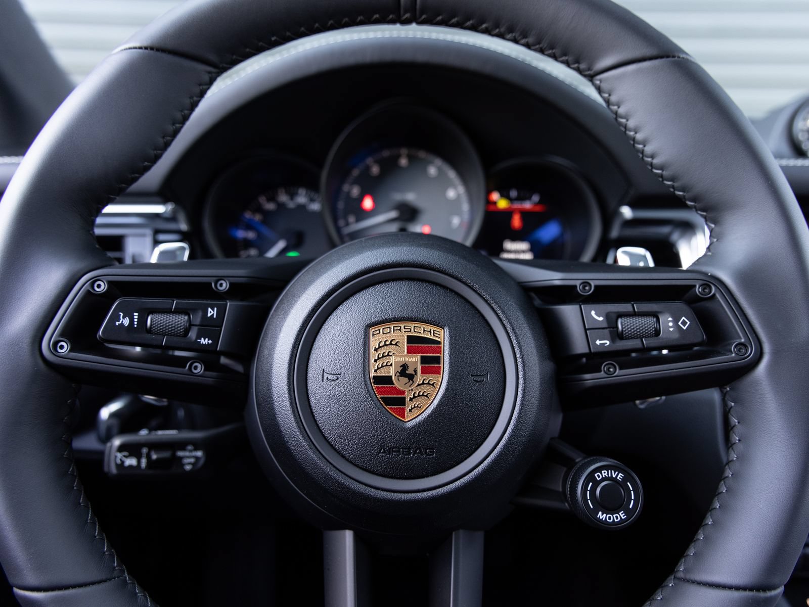 New 2026 Porsche Macan S AWD/4WD image 14
