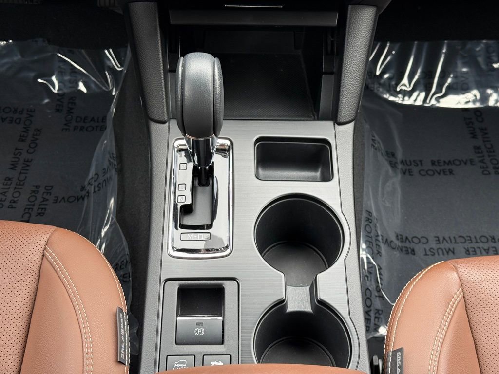 Used 2018 Subaru Outback 3.6R Touring AWD/4WD image 15