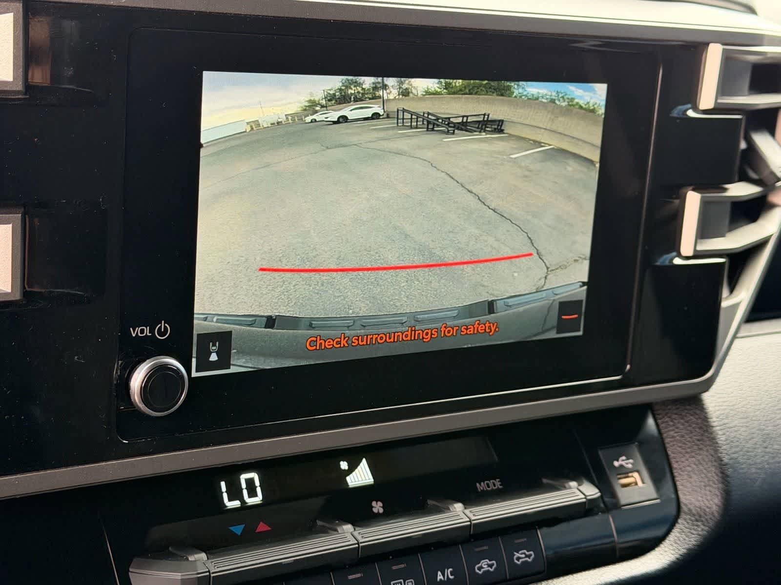 Used 2025 Toyota Tundra SR5 AWD/4WD image 26