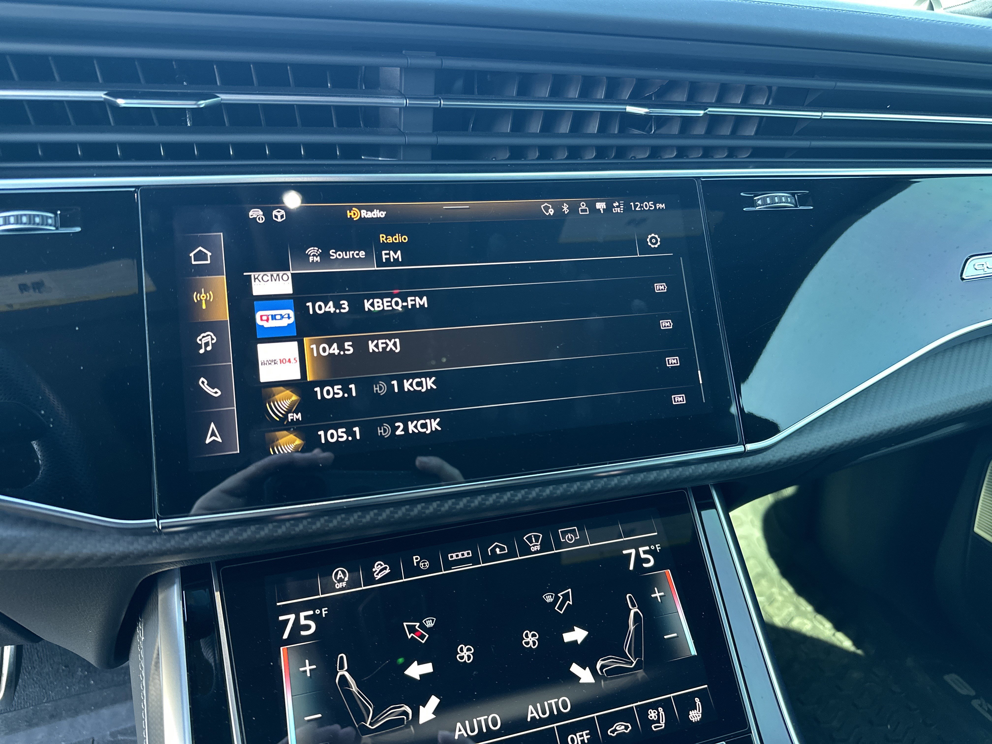 Used 2024 Audi SQ8 Prestige w/ Prestige Package image 22