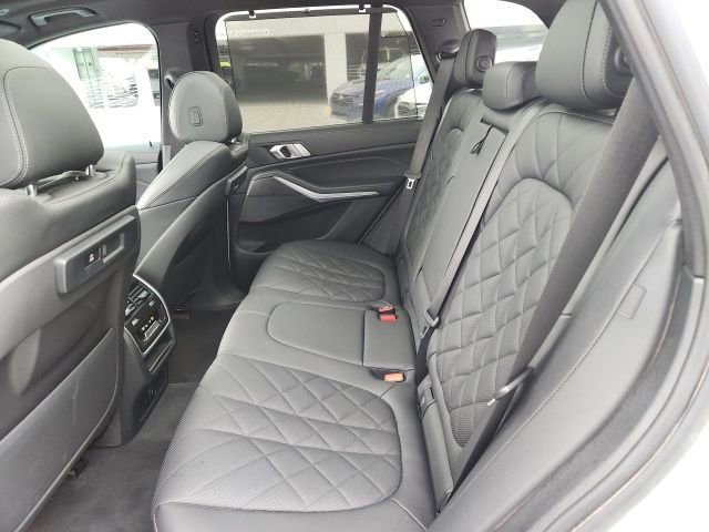 Used 2023 BMW X5 xDrive40i w/ Premium Package image 20