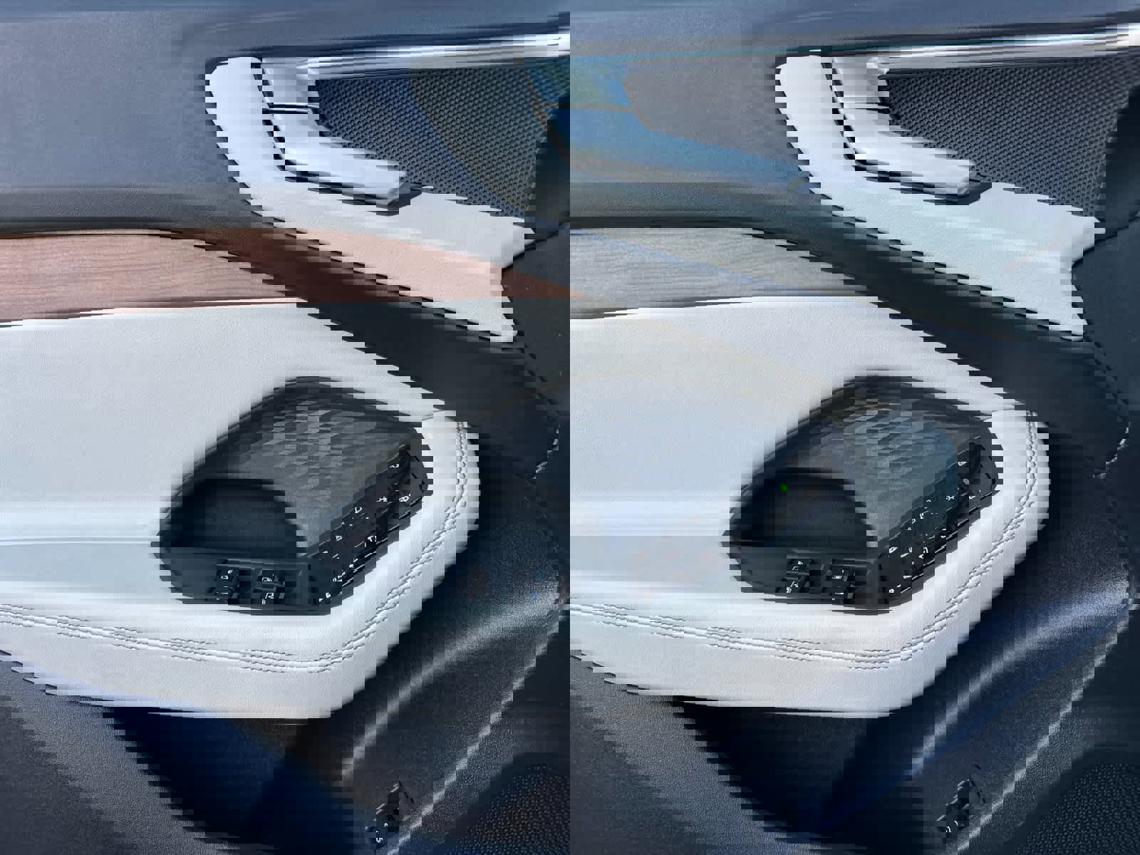 Used 2025 Audi A5 2.0T Premium w/ Convenience Package image 12