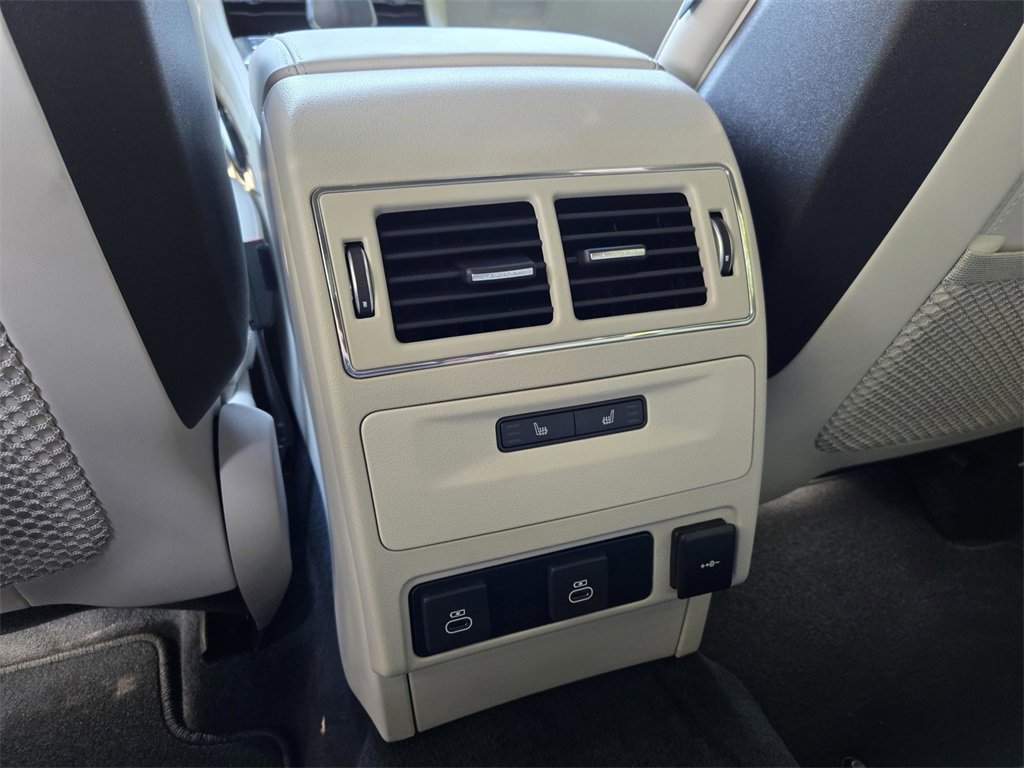 New 2026 Jaguar F-PACE R-Dynamic S image 8