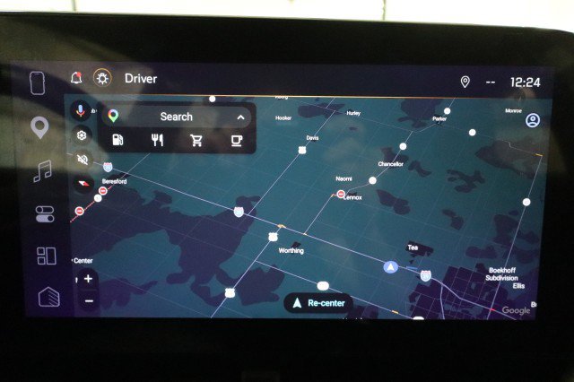 Used 2025 Chevrolet Equinox LT FWD image 13