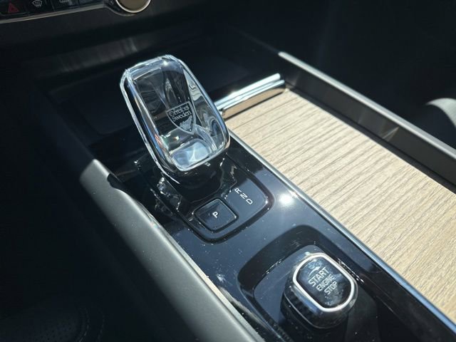 New 2026 Volvo XC60 B5 Ultra w/ Climate Package image 15