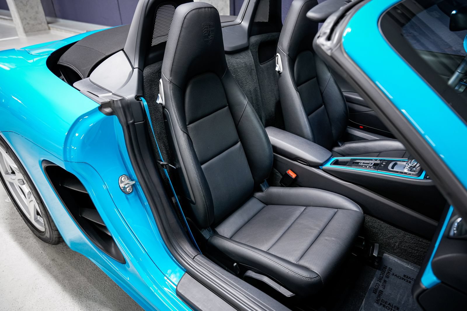 Used 2021 Porsche 718 Boxster RWD image 24