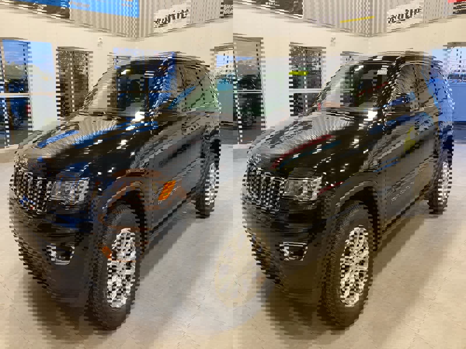 Used 2021 Jeep Grand Cherokee Laredo w/ Security & Convenience Group