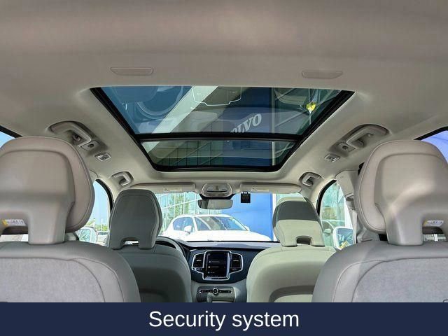 New 2025 Volvo XC90 T8 Plus w/ Protection Package Premier image 24