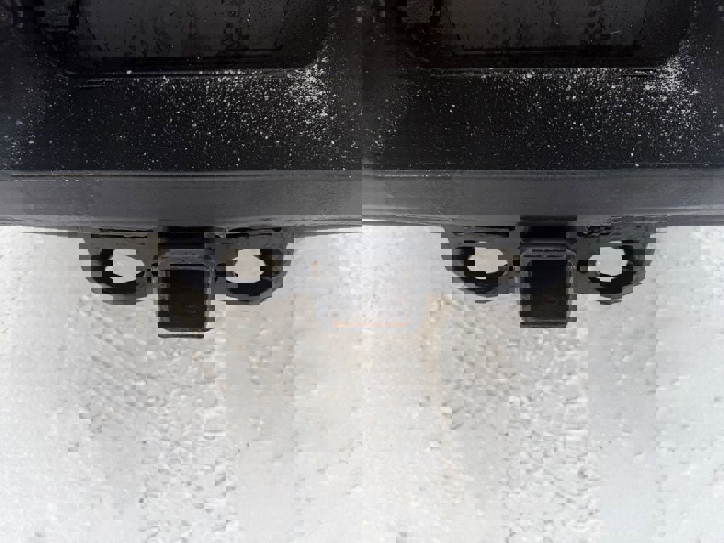 Used 2023 Ford F350 Lariat w/ Chrome Package image 5