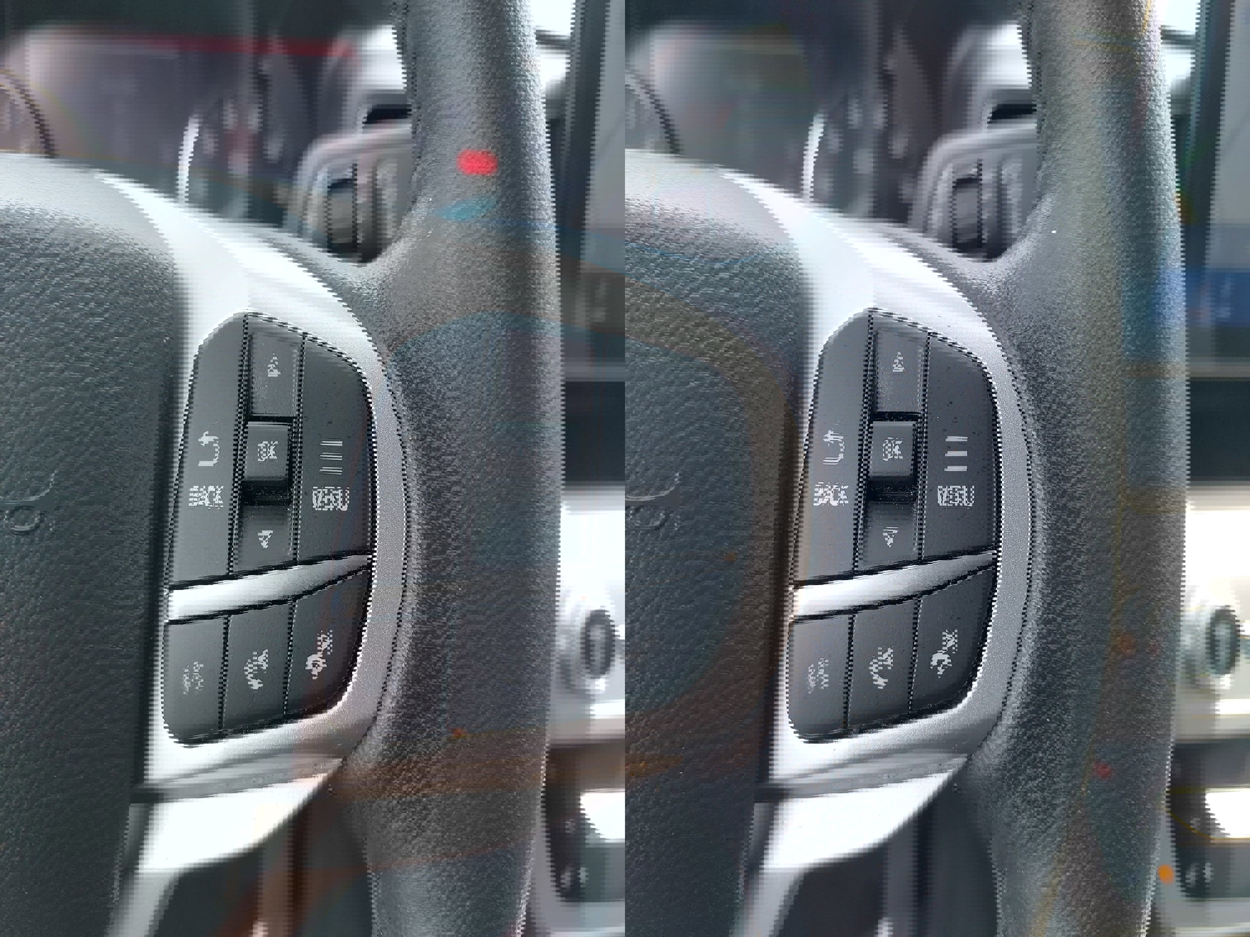 Used 2023 Ford Explorer XLT w/ Equipment Group 202A image 19