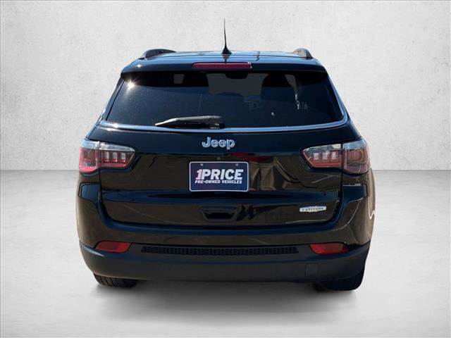 Used 2018 Jeep Compass Latitude w/ Popular Equipment Group FWD image 7