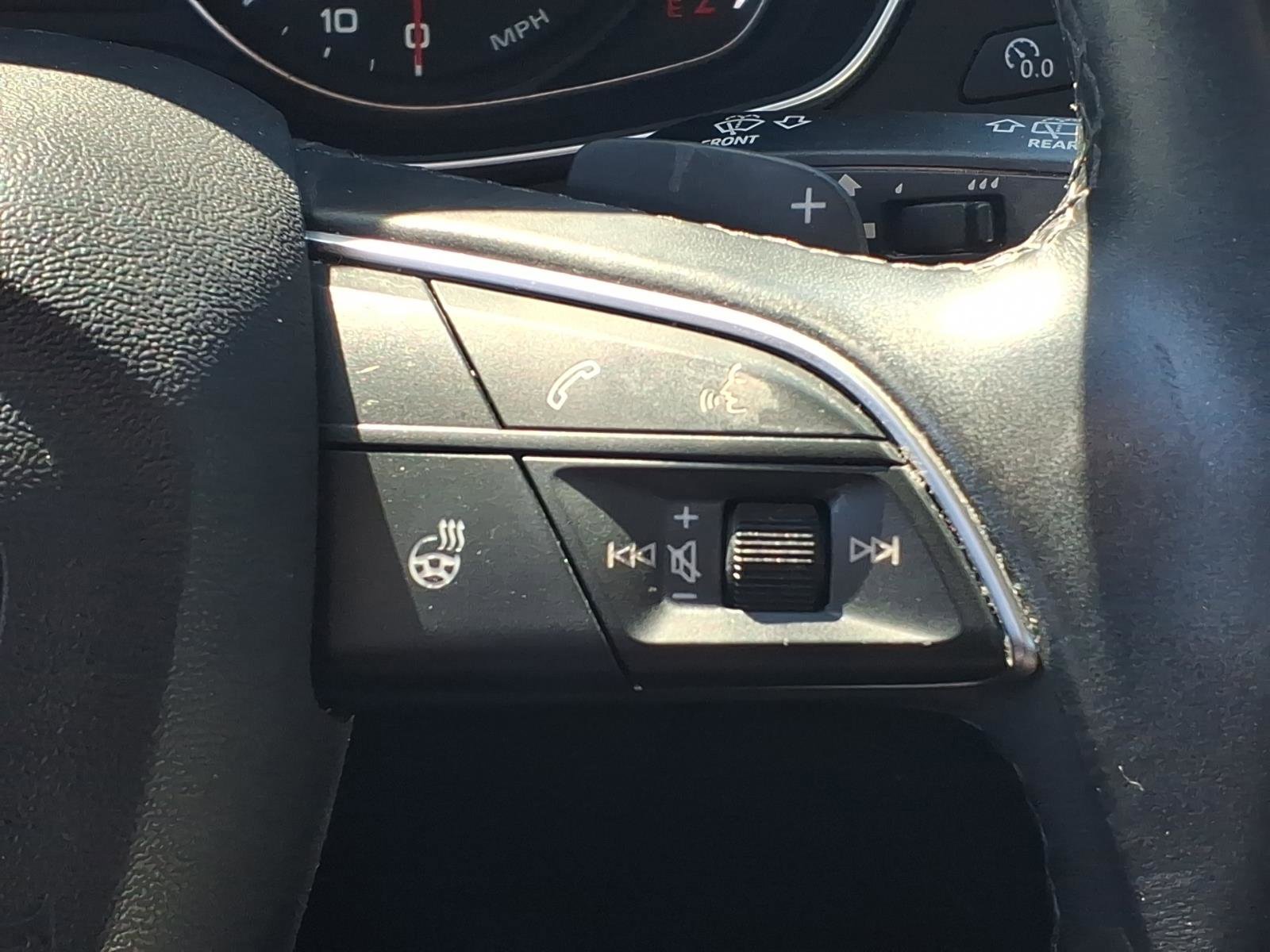 Used 2021 Audi Q5 Premium image 25