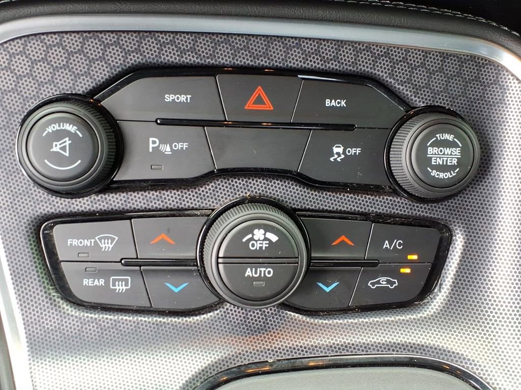 Used 2016 Dodge Challenger SXT Plus RWD image 24