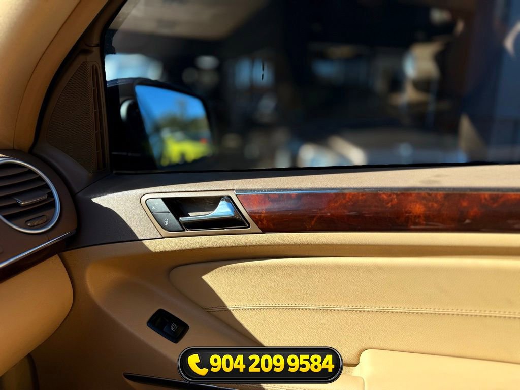 Used 2011 Mercedes-Benz GL 450 4MATIC image 16