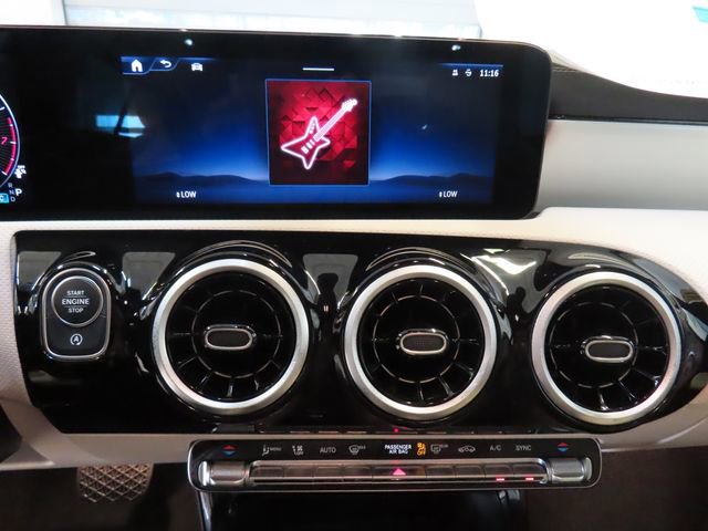 Used 2025 Mercedes-Benz CLA 250 image 25