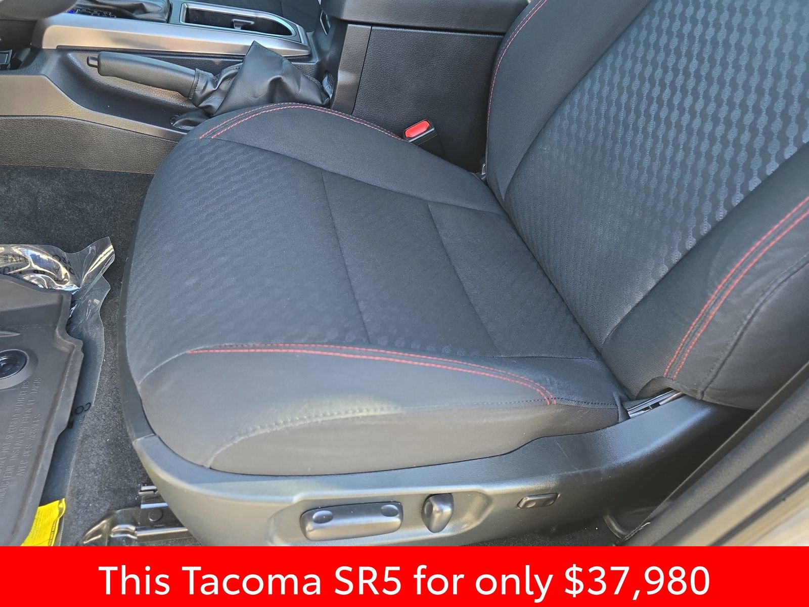Used 2023 Toyota Tacoma SR5 w/ Technology Package AWD/4WD image 35