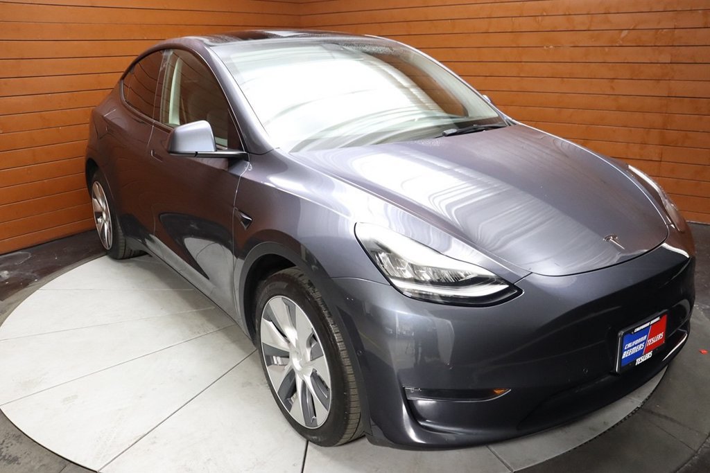 Used 2023 Tesla Model Y Long Range AWD/4WD image 16