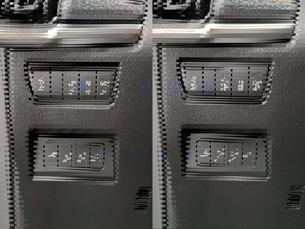 Certified 2025 MAZDA CX-90 3.3 Turbo w/ Premium Sport Pkg image 19