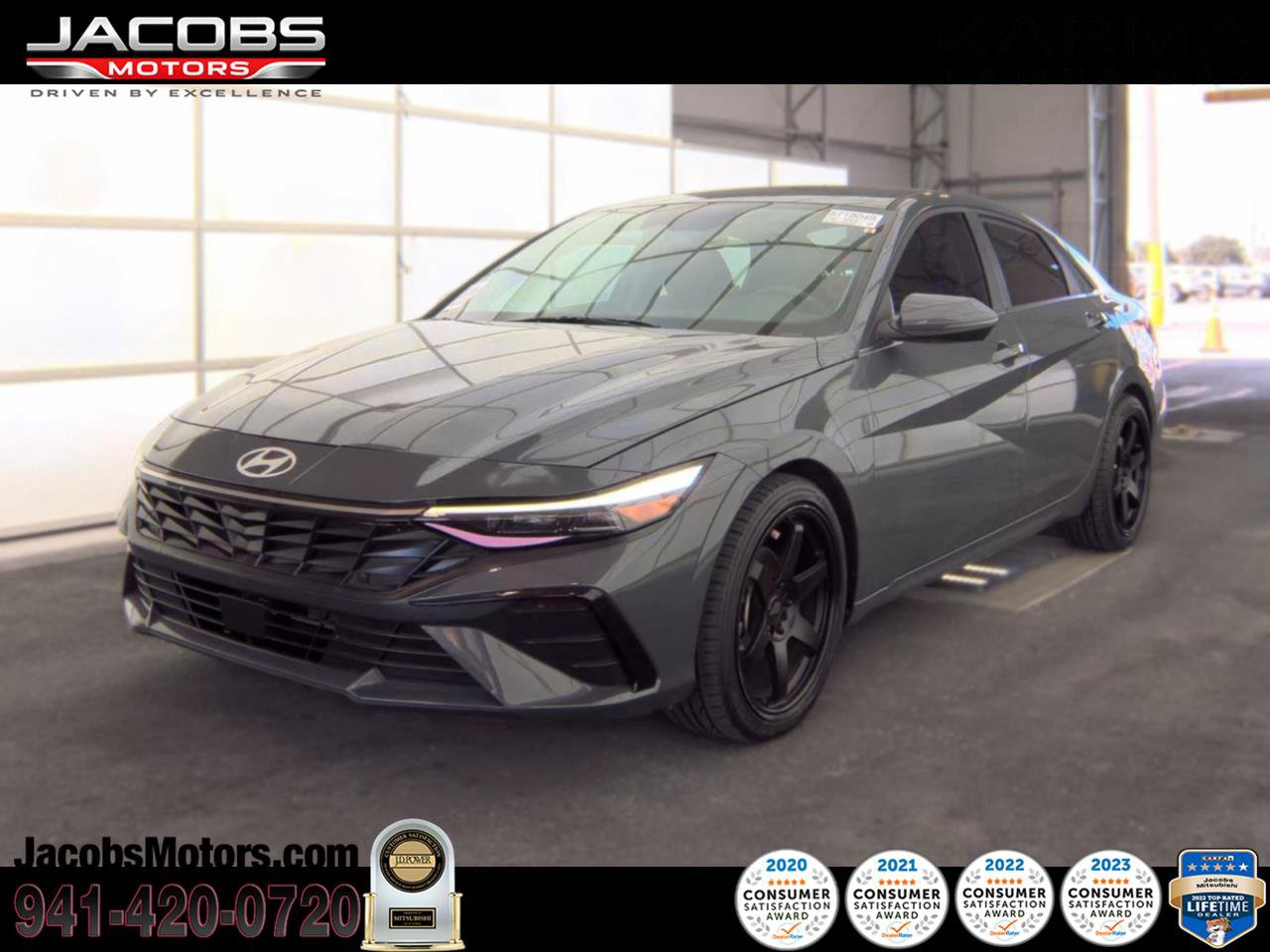 Used 2025 Hyundai Elantra Limited FWD image 1