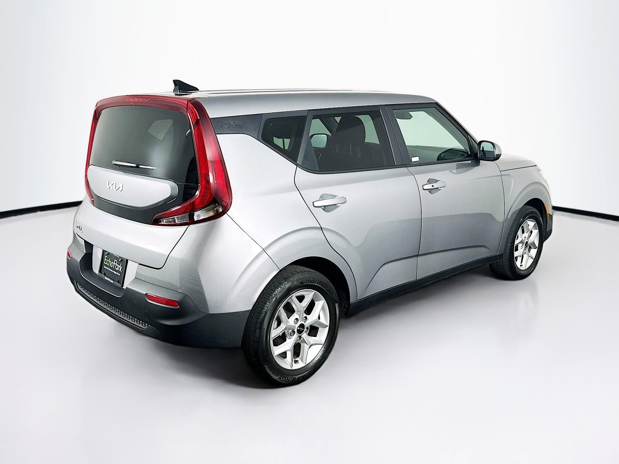 Used 2022 Kia Soul S FWD image 9