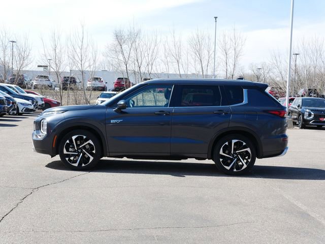 Used 2024 Mitsubishi Outlander SEL AWD/4WD image 3