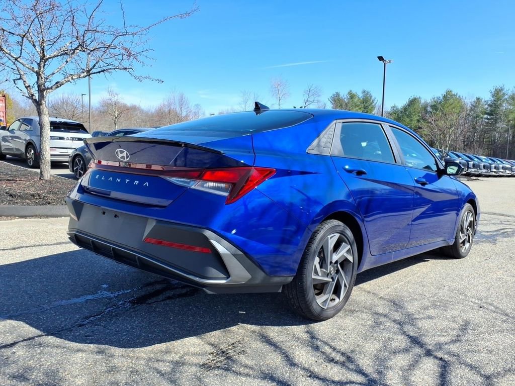 New 2025 Hyundai Elantra Sport image 3