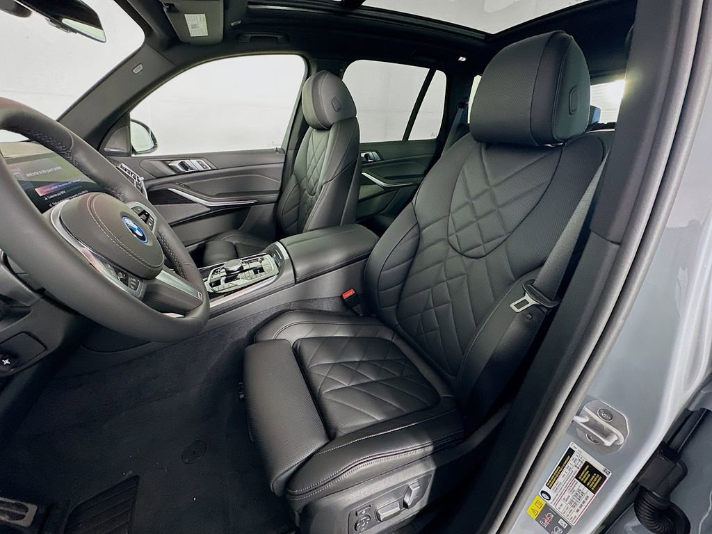 New 2026 BMW X5 xDrive50e image 28