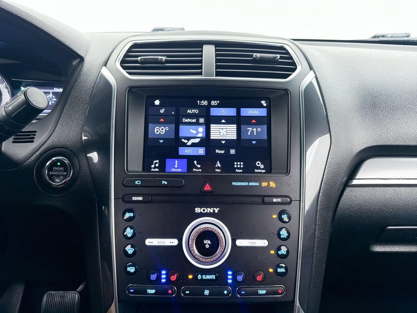 Used 2019 Ford Explorer Sport w/ Equipment Group 401A AWD/4WD image 27