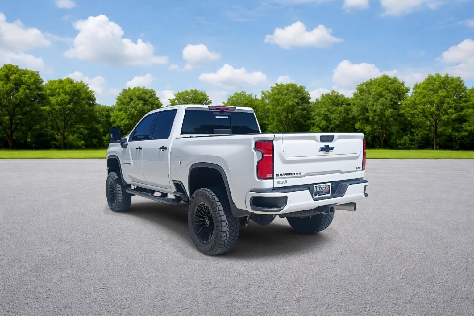 Used 2024 Chevrolet Silverado 2500 LTZ w/ LTZ Plus Package image 5