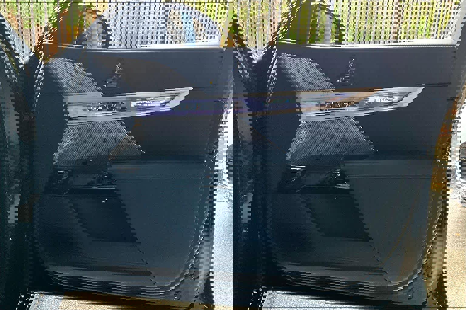 Used 2025 BMW 740i image 22