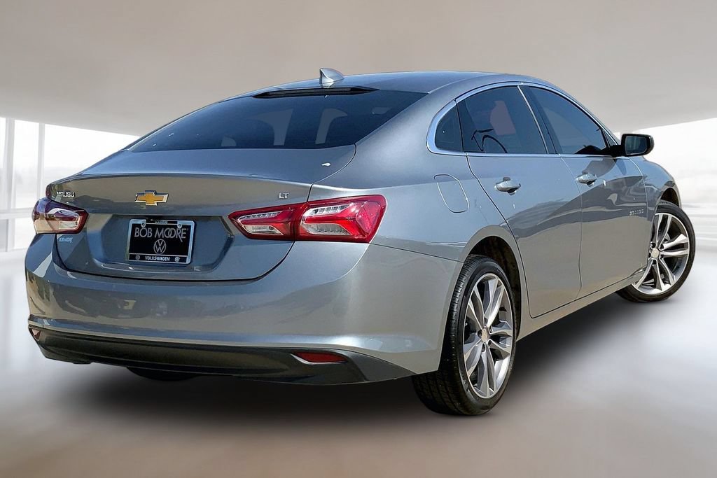 Used 2023 Chevrolet Malibu LT FWD image 2