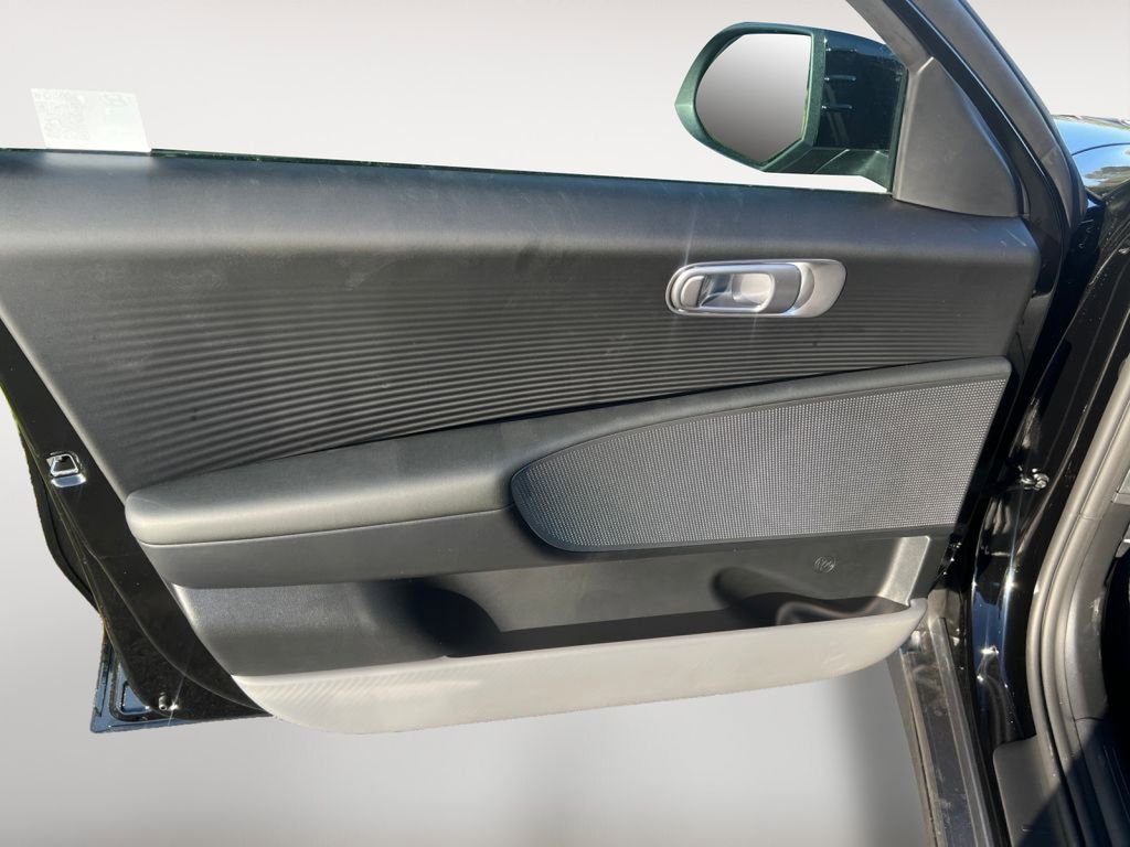 New 2025 Hyundai Ioniq 6 SEL image 10