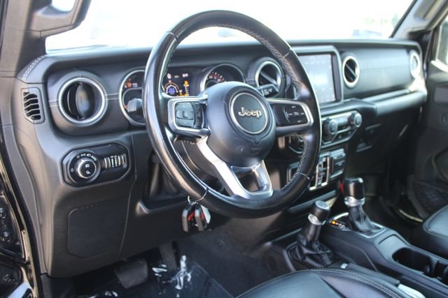 Used 2020 Jeep Gladiator Overland w/ Popular Equipment Package AWD/4WD image 18