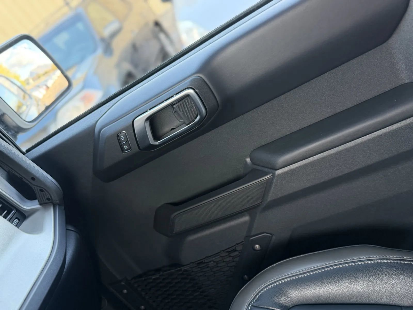 Used 2025 Ford Bronco Outer Banks w/ Sasquatch Package image 42