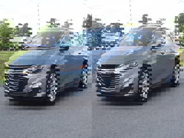 Used 2024 Chevrolet Malibu LT image 1