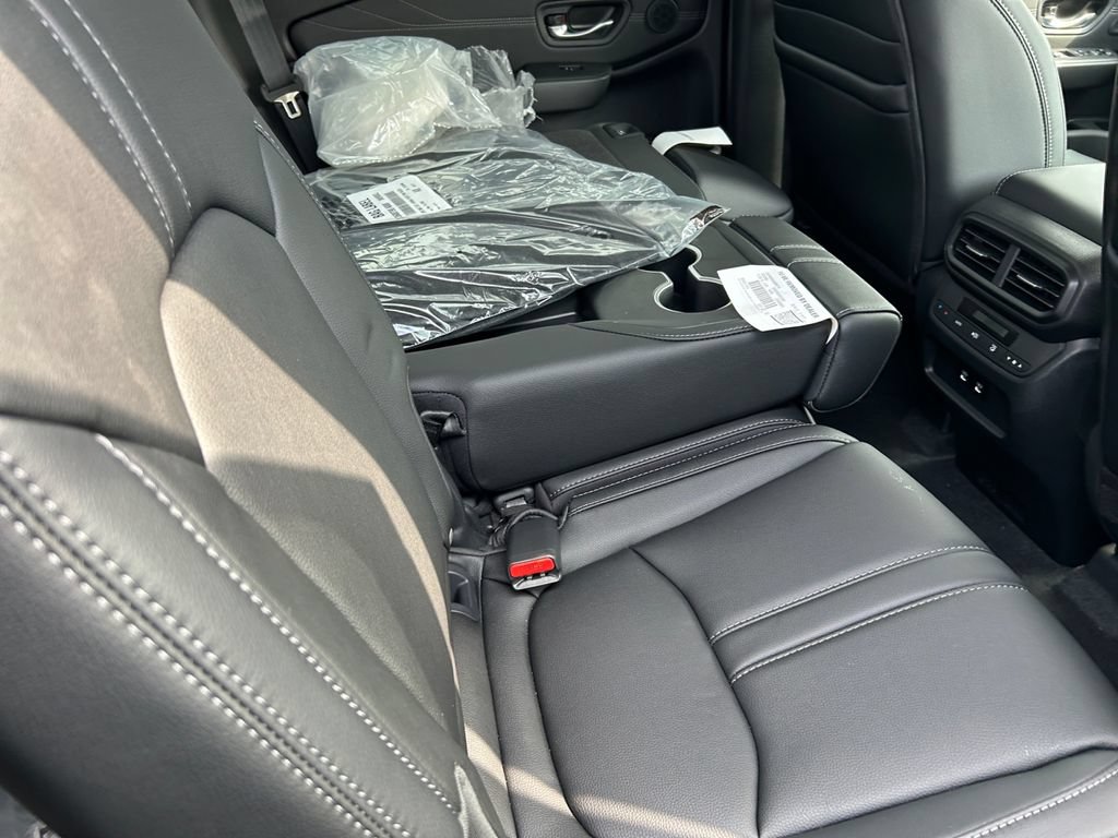 New 2026 Honda Pilot Touring image 13