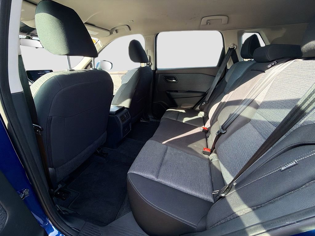 Used 2023 Nissan Rogue SV image 23