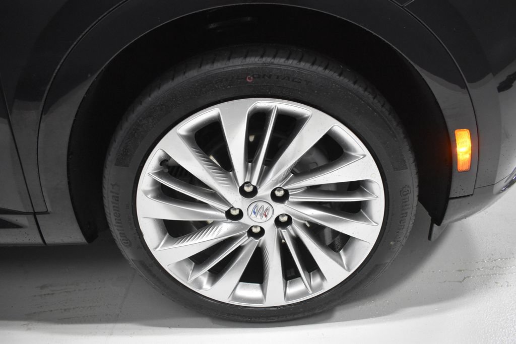 Used 2024 Buick Envision Avenir AWD/4WD image 10